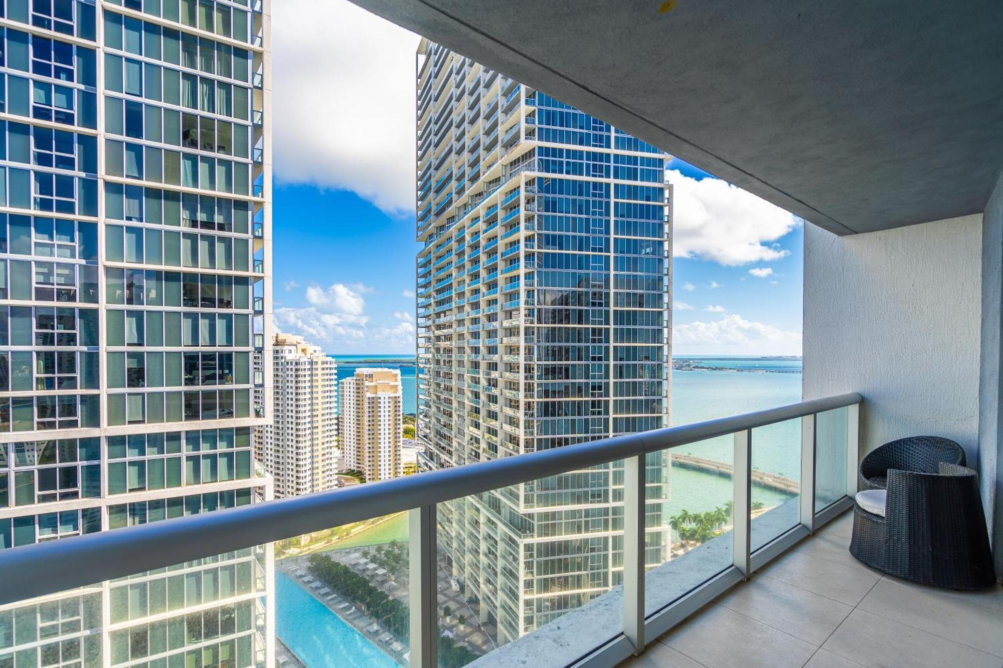 Luxurious Condo At Icon With Views Miami Exterior foto