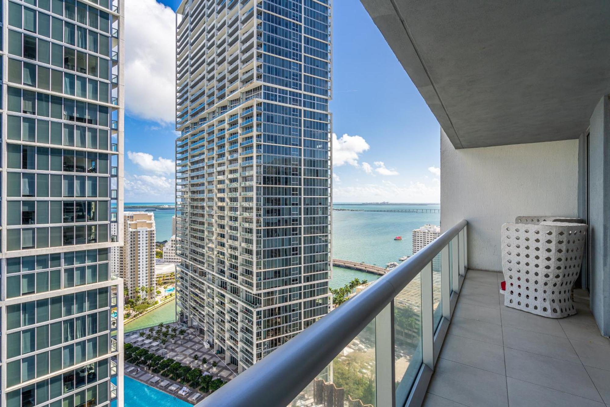 Luxurious Condo At Icon With Views Miami Exterior foto